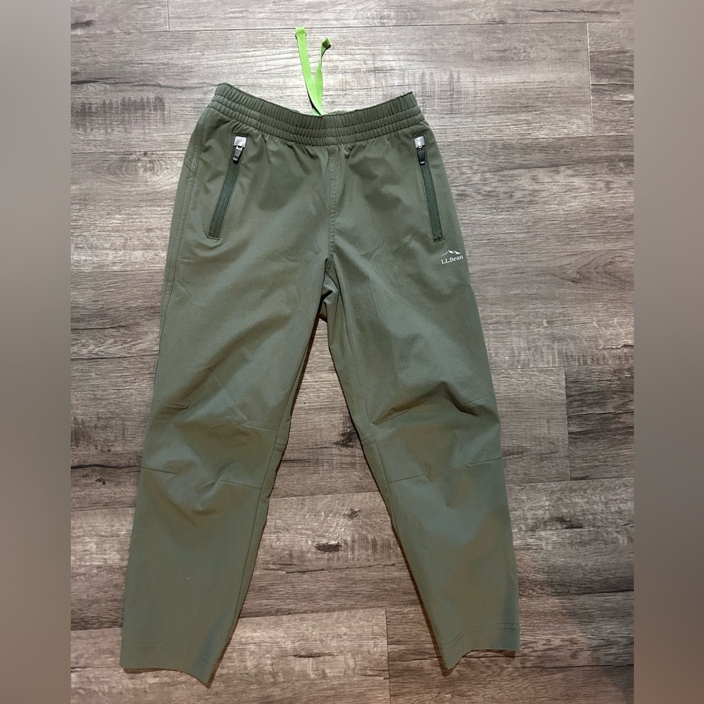 NWOT Kids LL Bean Multisport Joggers 6X-7